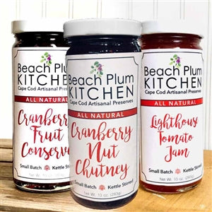 I love going to Cape Cod Farmer's Markets!  Beach Plum Kitchen - Farmer's Market gourmet jam flavors | LaBelle's General Store